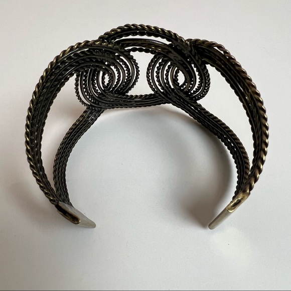 Vintage Cuff Bracelet - Picture 5 of 9
